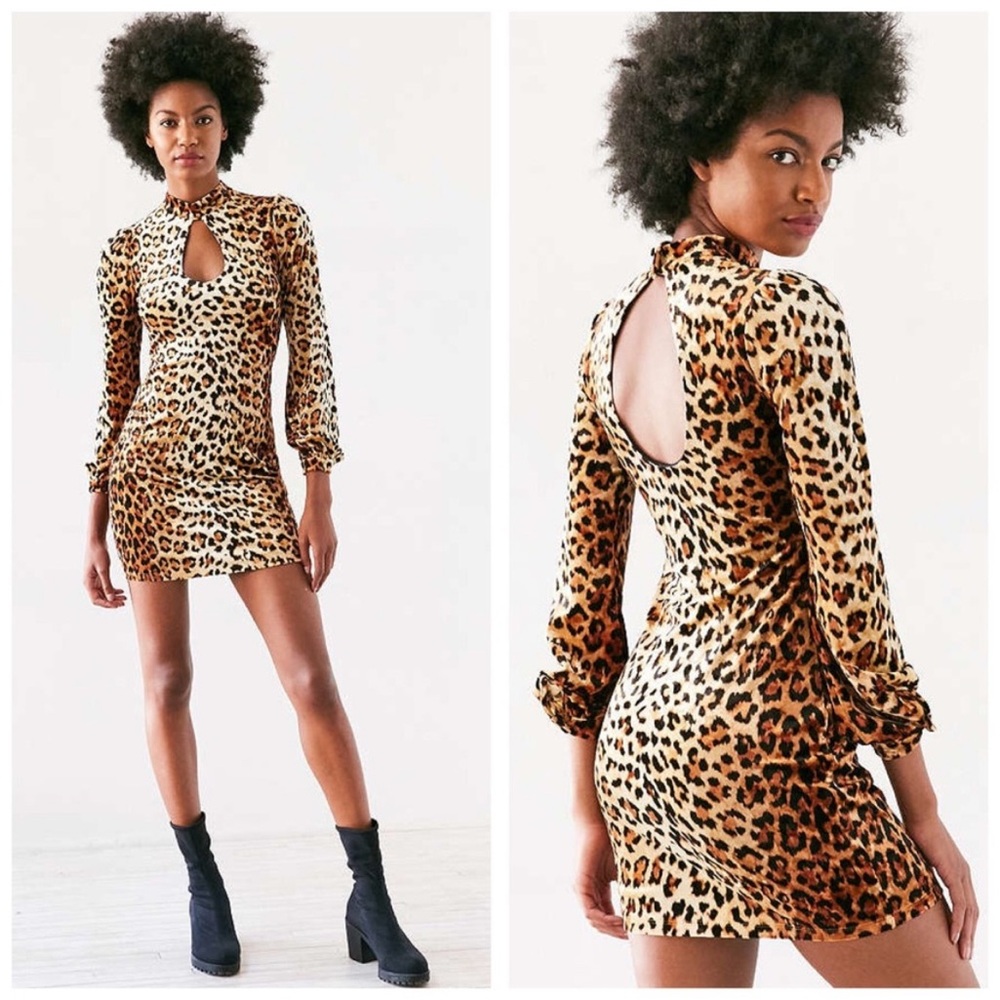 UO silence + noise Velvet Leopard Print Long Sleeve Dress